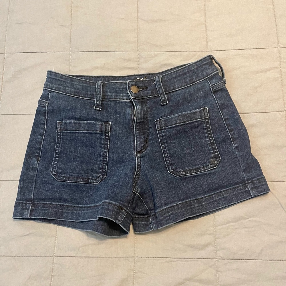 Universal Thread high waisted shorts size 2